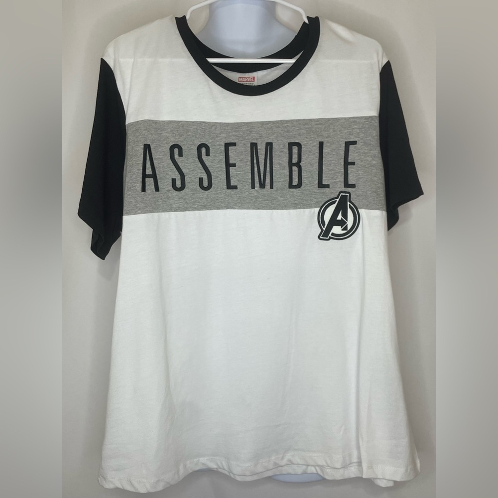 Marvel Avengers Assemble Black and Gray Short Sleeve Tee, size 1X, NWOT